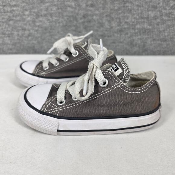 CONVERSE INFANT SNEAKERS – SIZE 5 – GRAY CANVAS RUBBER TOE – CLASSIC CHUCK STYLE - Picture 2 of 12